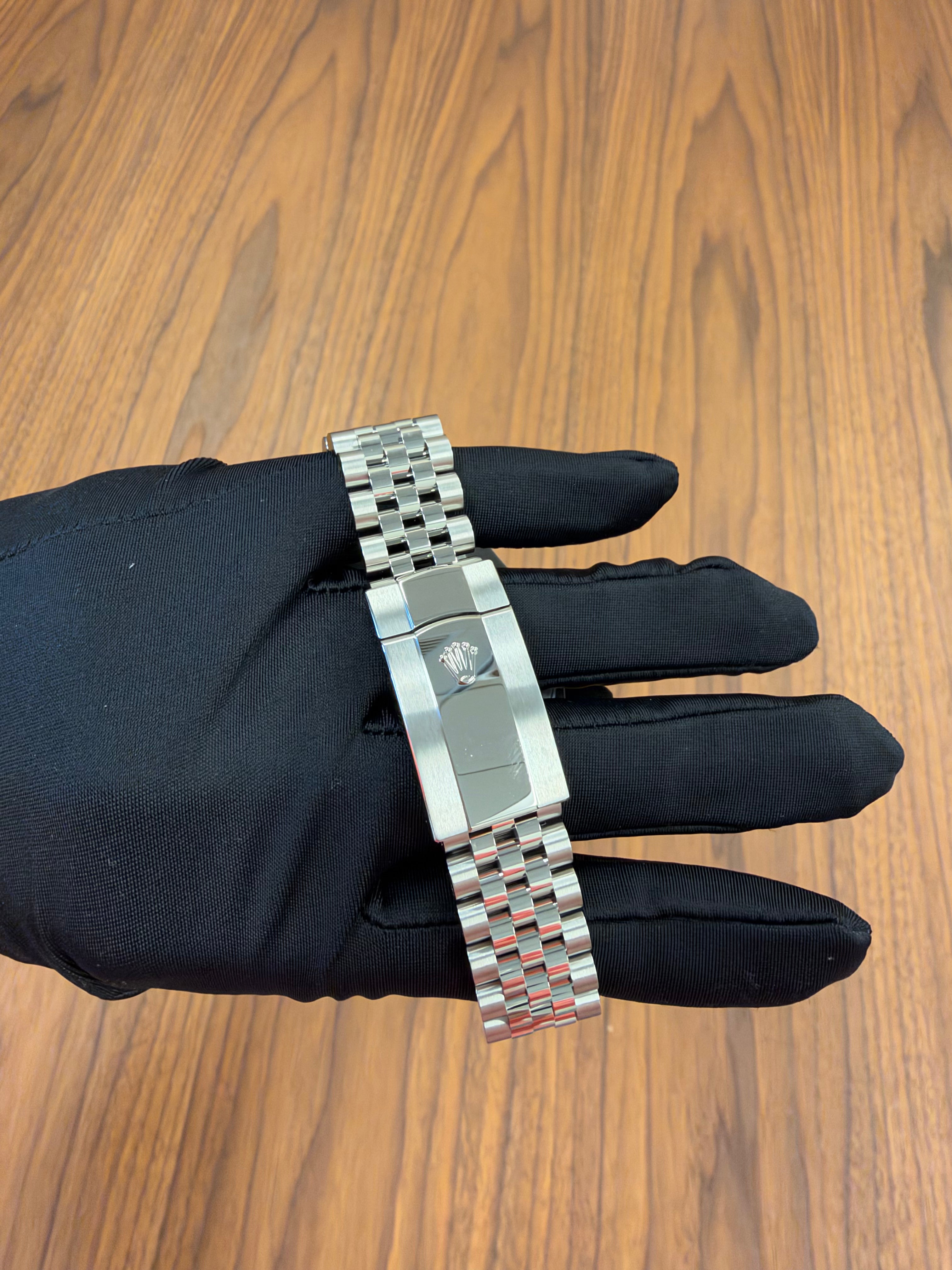 Rolex Datejust 41mm Green Ombre