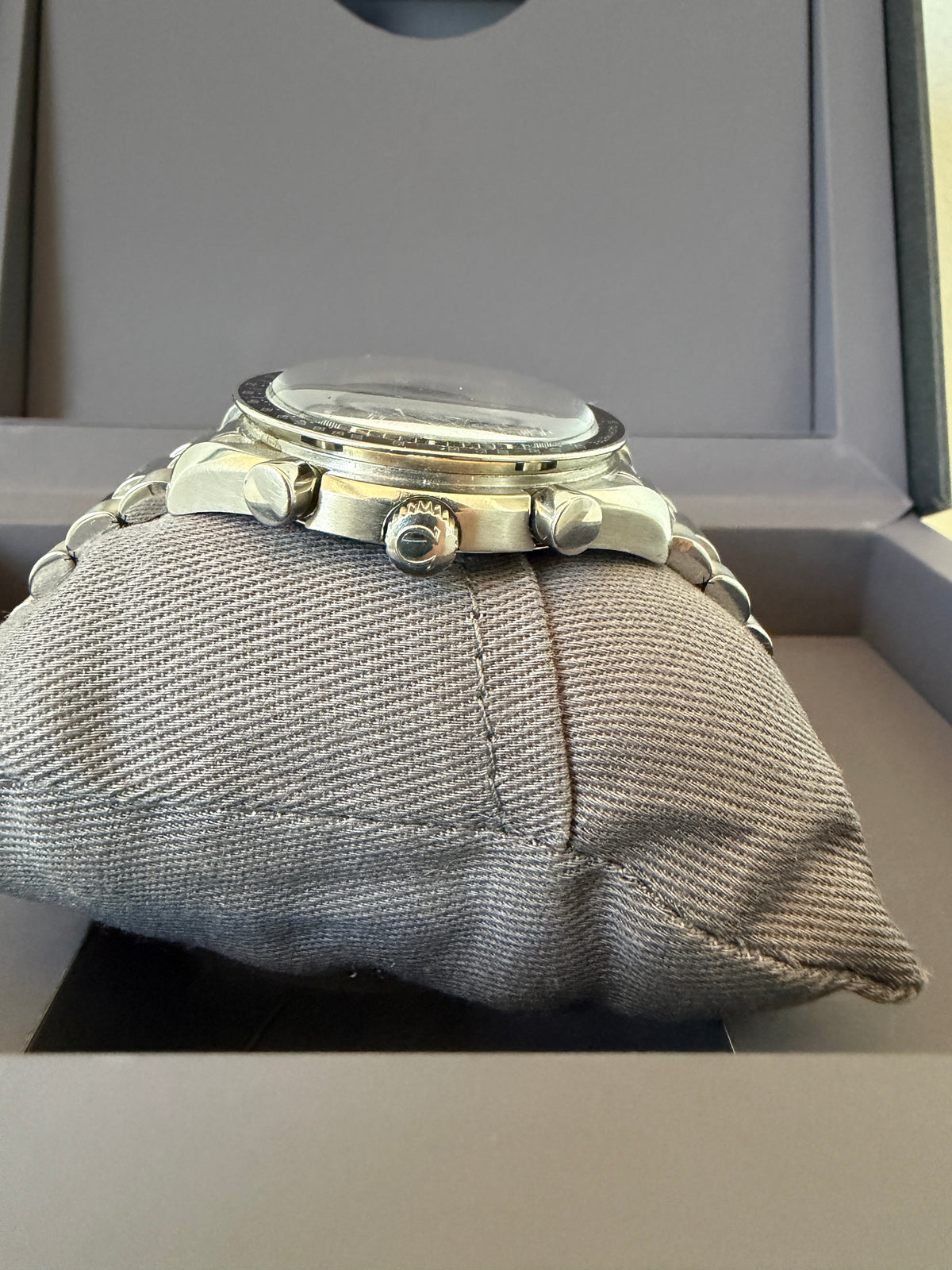 Omega Speedmaster Reduced